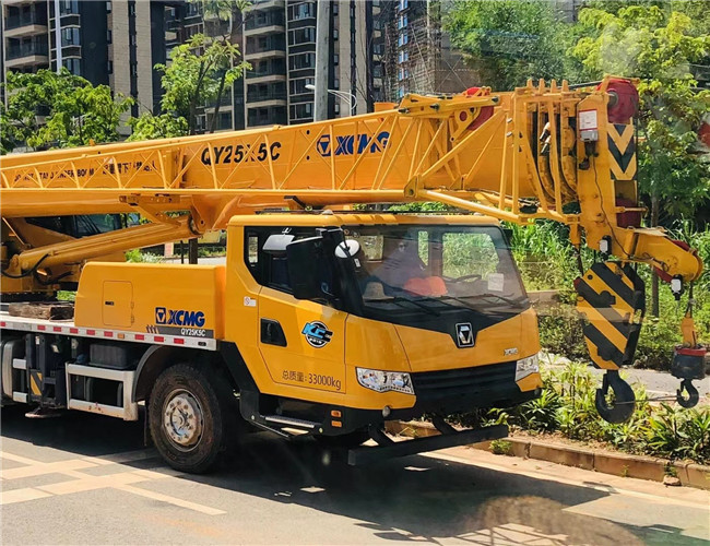 安陆市大件设备吊装租赁吊车